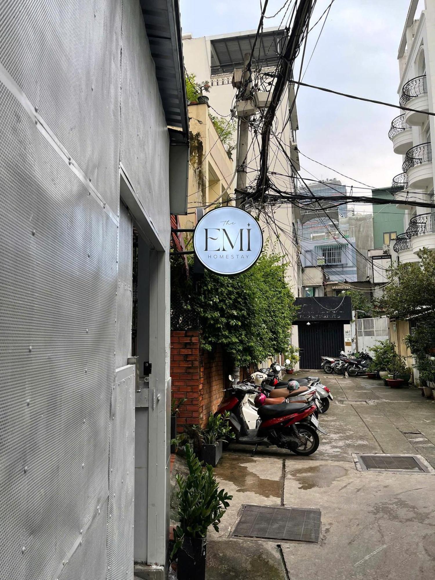 Emi - Gan Bui Vien Quan 1 TP. Hồ Chí Minh